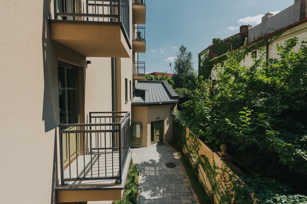 Movart Boutique Aparthotel Краков Экстерьер фото
