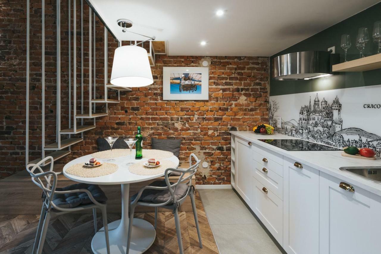 Movart Boutique Aparthotel Краков Экстерьер фото