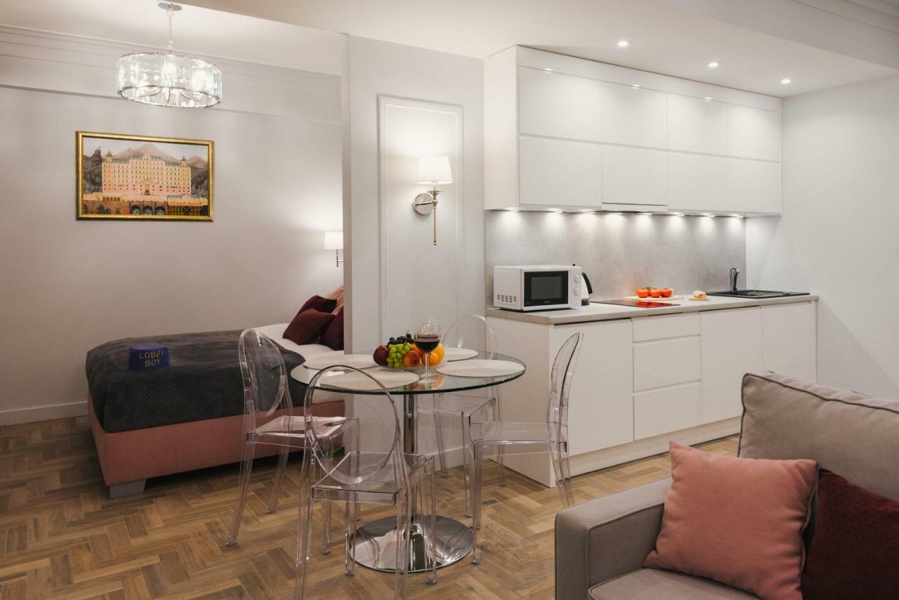 Movart Boutique Aparthotel Краков Экстерьер фото