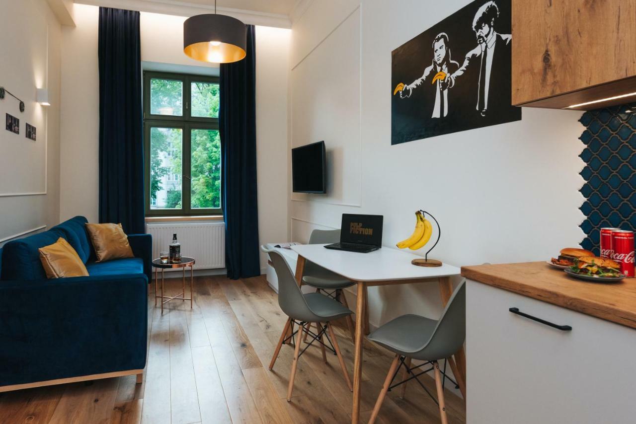 Movart Boutique Aparthotel Краков Экстерьер фото