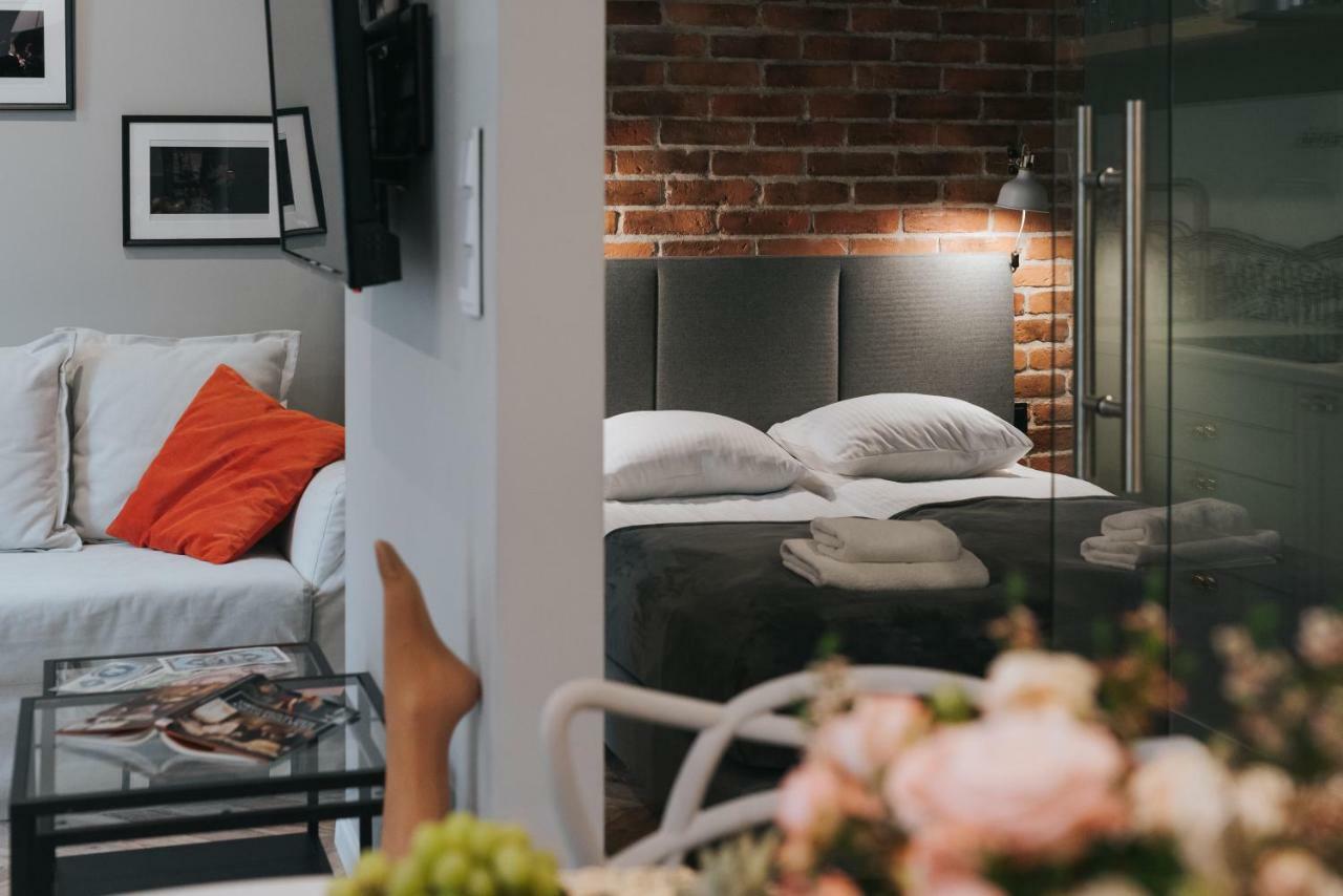 Movart Boutique Aparthotel Краков Экстерьер фото